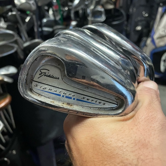 Golf Clubs Nicklaus 4 Pc Set 
Signature Series in right hand - Picture 2 of 8